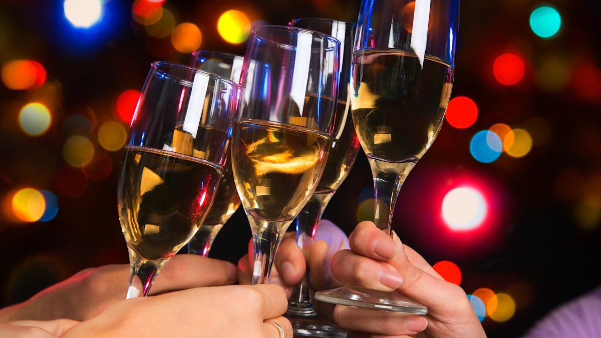 How to Throw a Party Howcast