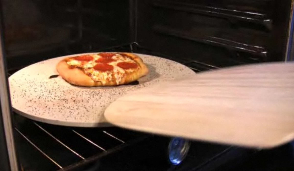How to Use a Pizza Stone Howcast