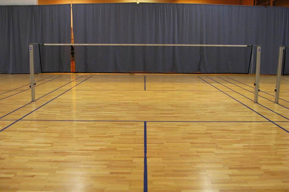 How to Play Singles in Badminton - Howcast