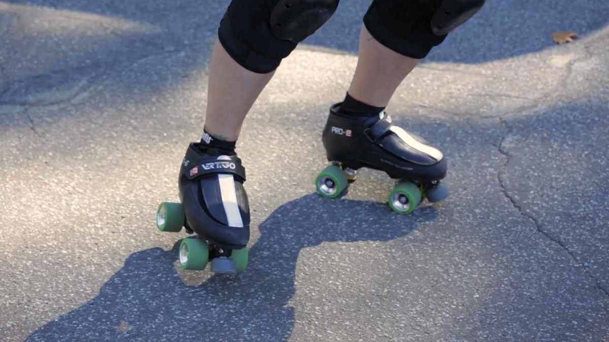 How to Do a Mohawk Turn on Roller Skates Howcast