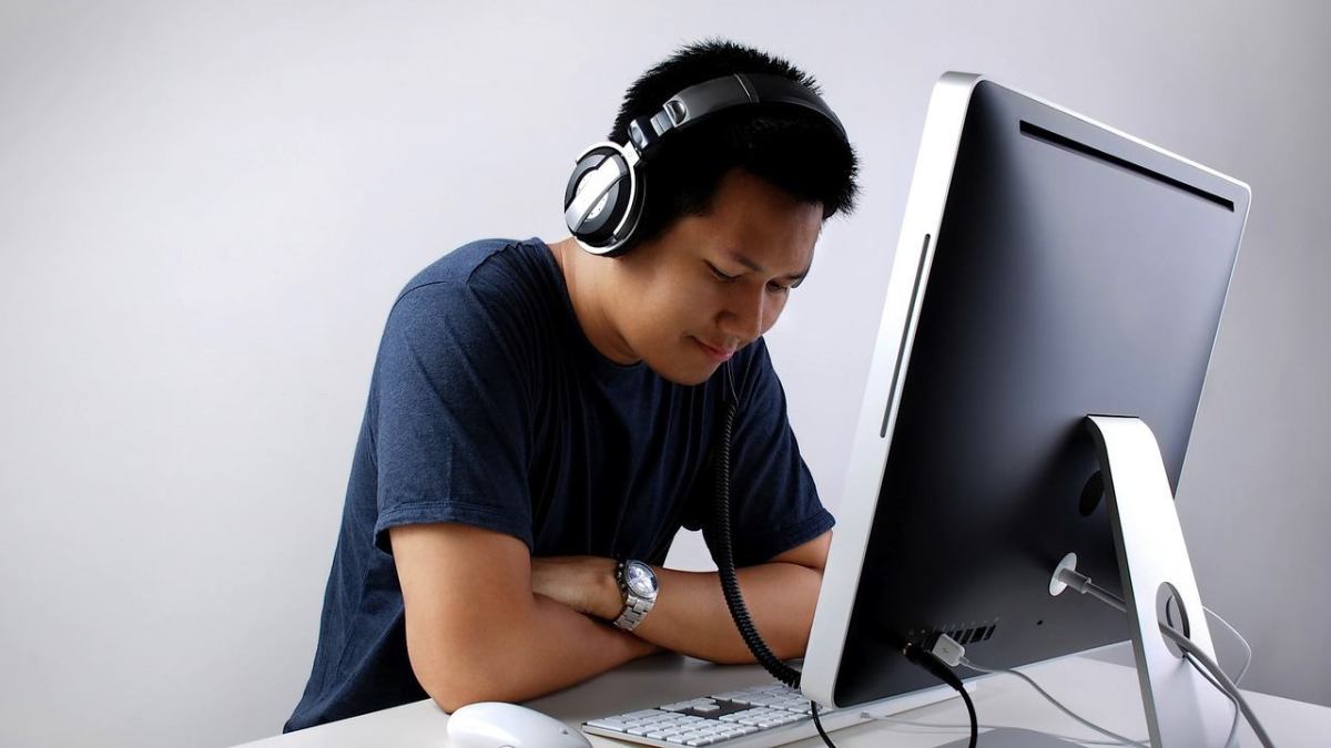 Listen computers