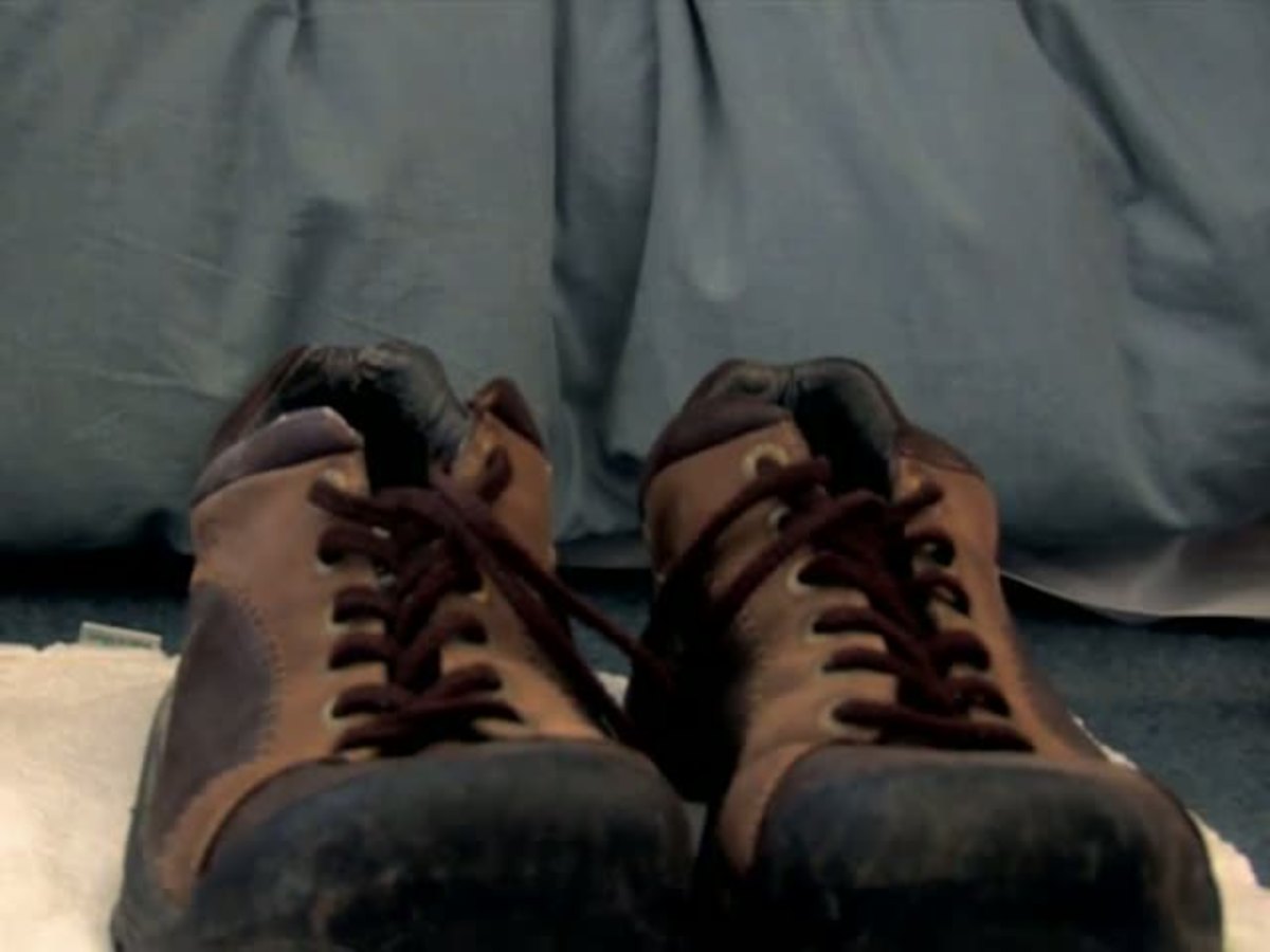 athletes foot hiking boots