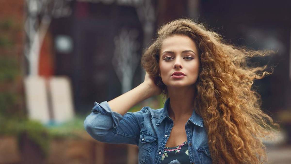 How to Handle Curly Hair Howcast