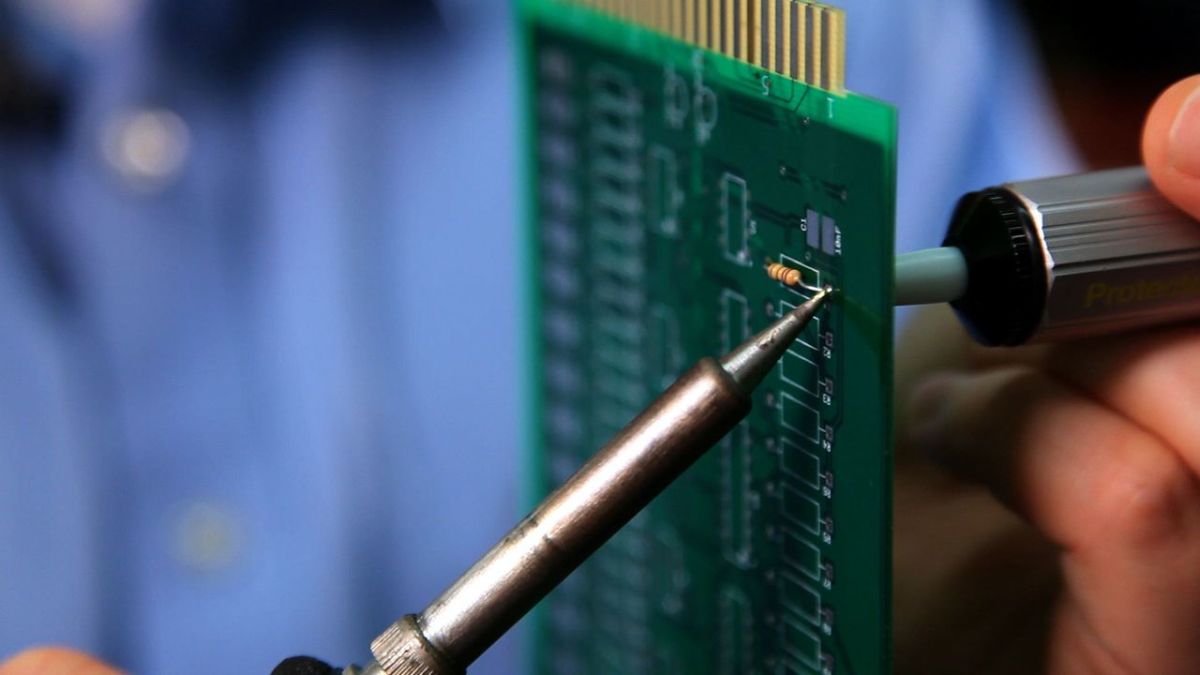 How to Remove ThroughHole Components from a Circuit Board Howcast