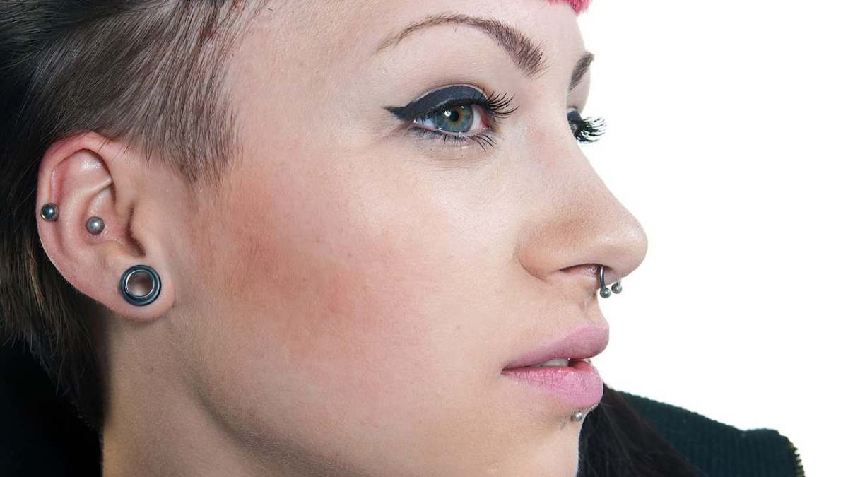 How to Work with Basic Piercing Jewelry - Howcast