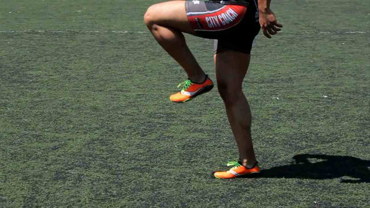 3 Best Tips for Running a 200Meter Dash Howcast