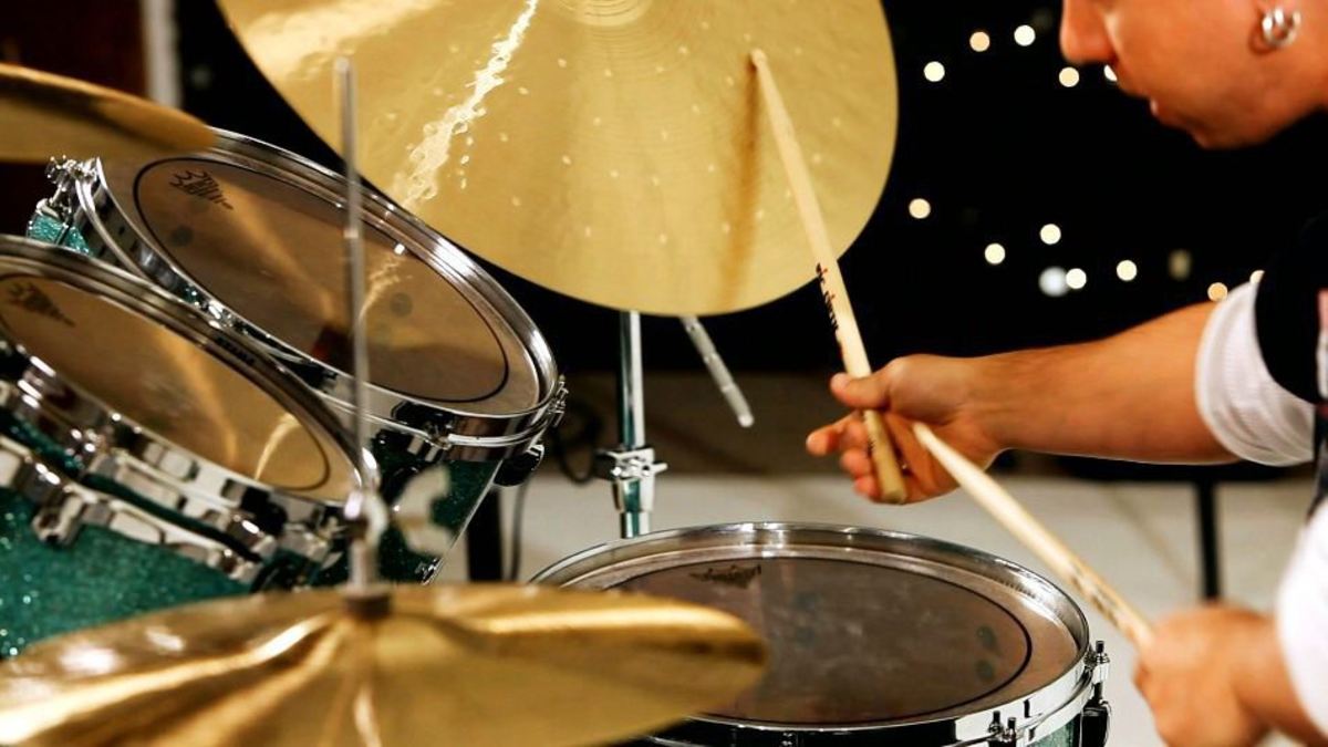 3 Tips for Playing a Drum Solo Howcast