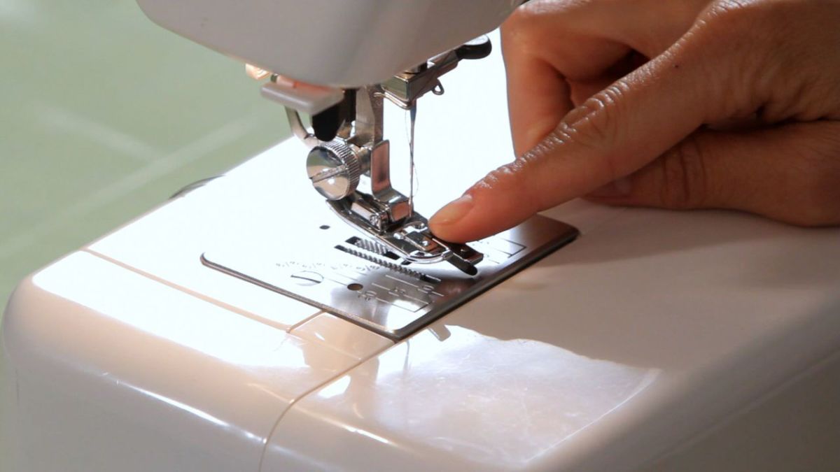 How to Use an Edge Stitcher Attachment on a Sewing Machine Howcast