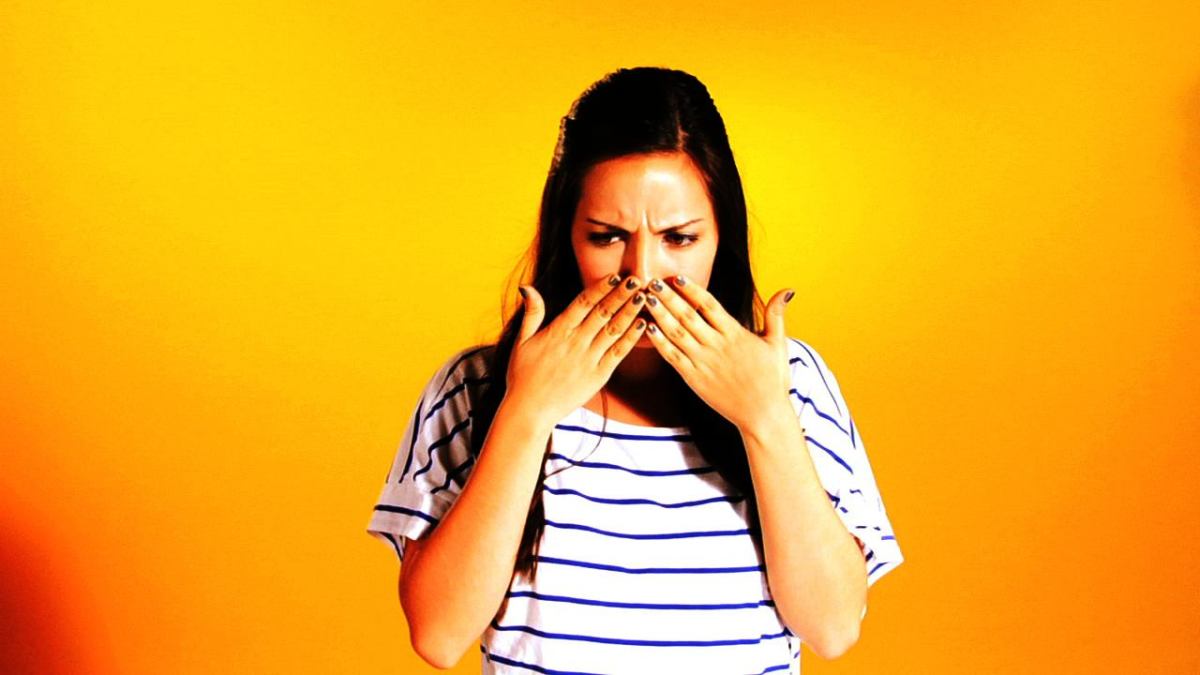 Quick Tips How to Remove Onion Smell from Your Hands Howcast