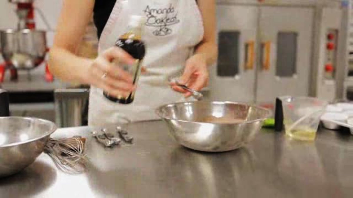 How to Make Vegan Cupcakes - Howcast