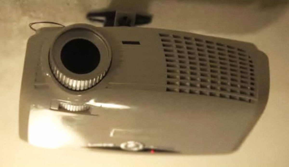 How to Pick a Home Theater Projector Howcast