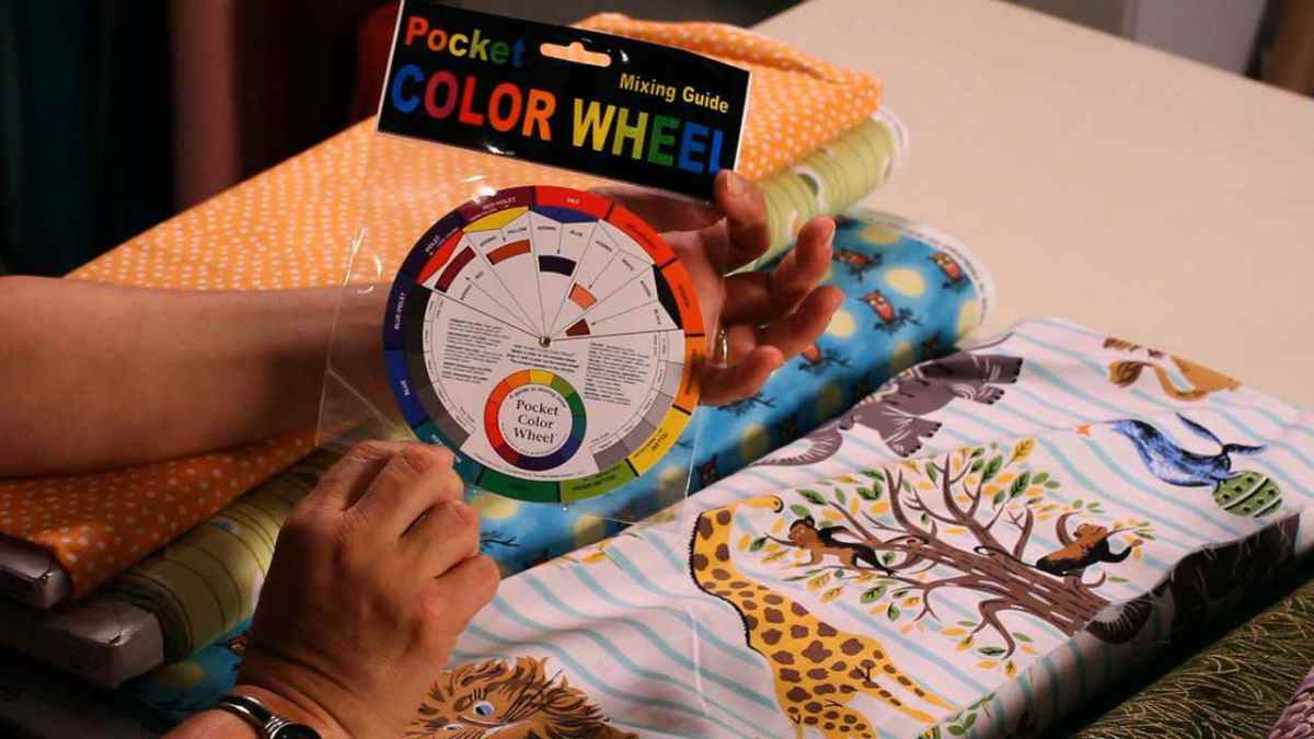 How to Pick Fabric for a Quilt Howcast