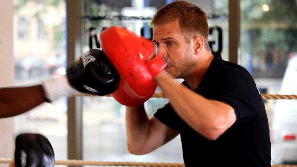 How to Double Up Punches in Boxing Howcast