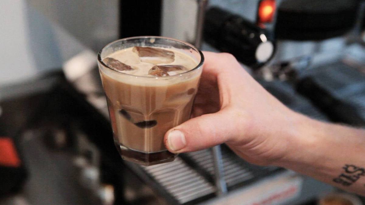 How to Make an Iced Latte Howcast