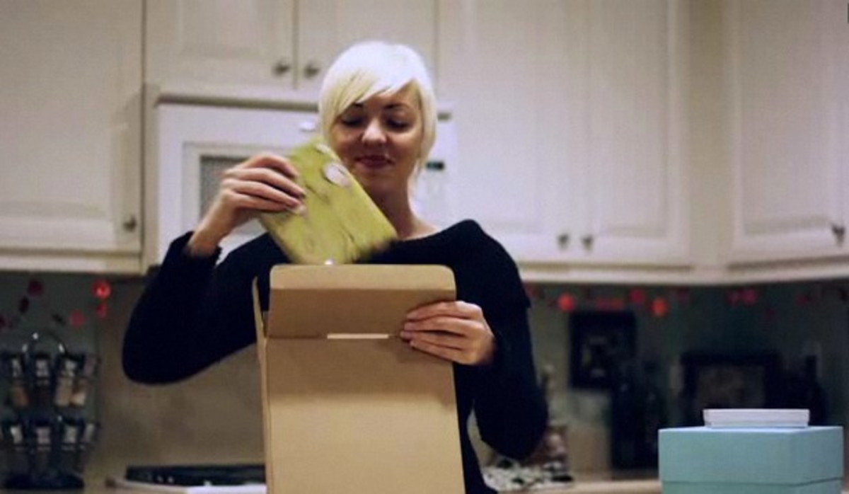 How to Send a Gift Howcast