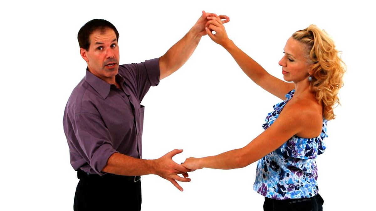 How To Do The East Coast Swing She He Turn In Swing Dance