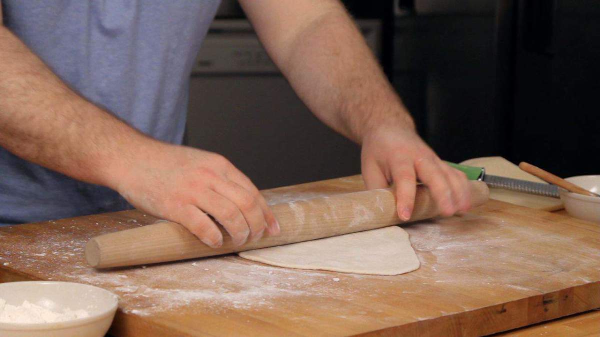 How to Roll & Shape Pizza Dough Howcast