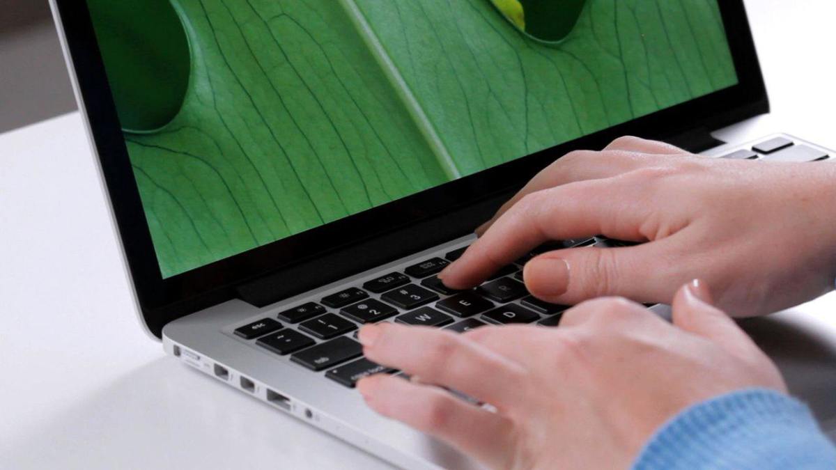 How to take a screenshot on your mac howcast