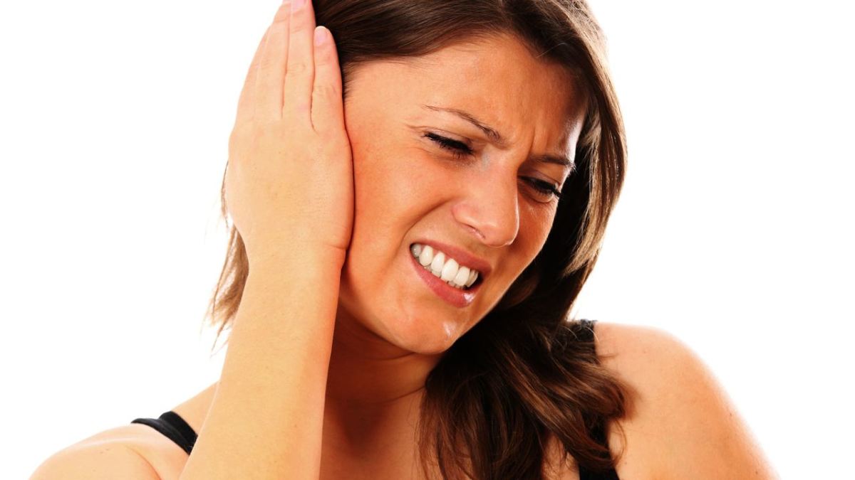 What Causes an Earache? Howcast