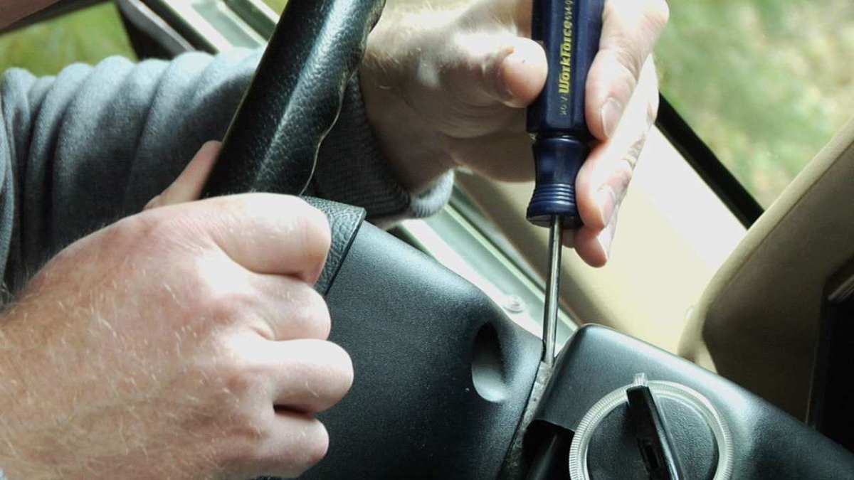 A guide to how to hotwire a car Blog Posts