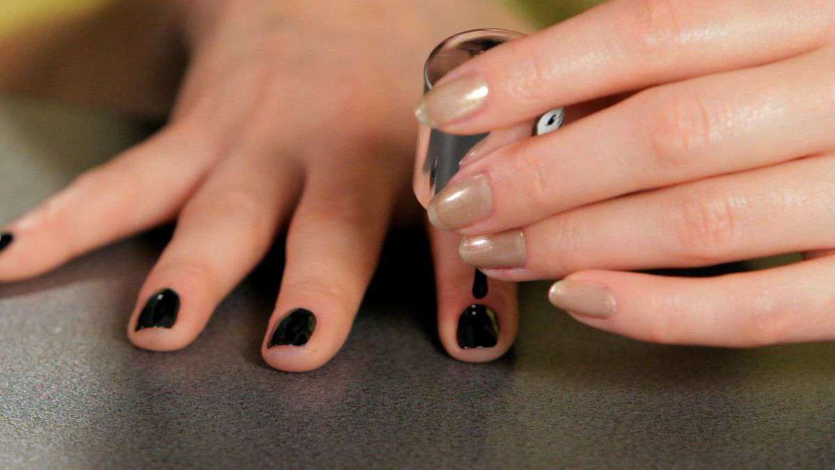 Nail Art Designs With Black Nail Polish