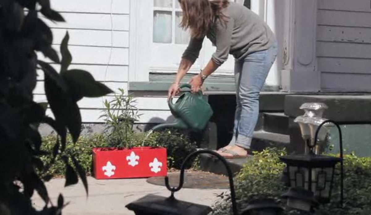 How to Turn a Wine Crate into a Planter Howcast
