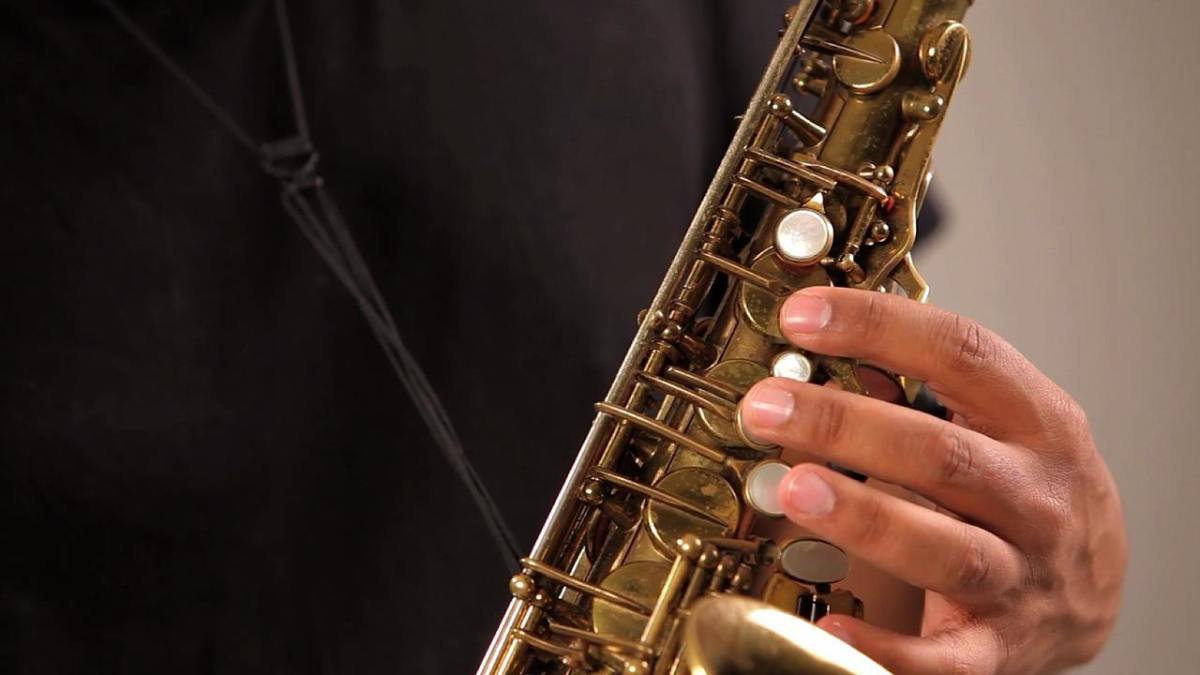 Proper Sax Finger Placement Howcast