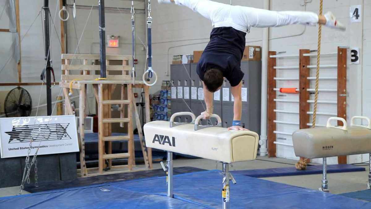 How to Do a Pommel Horse Routine Howcast