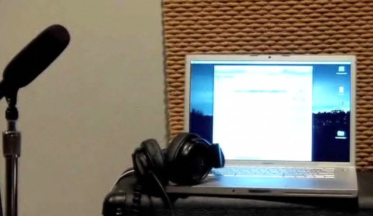 How to DJ with a Laptop Howcast