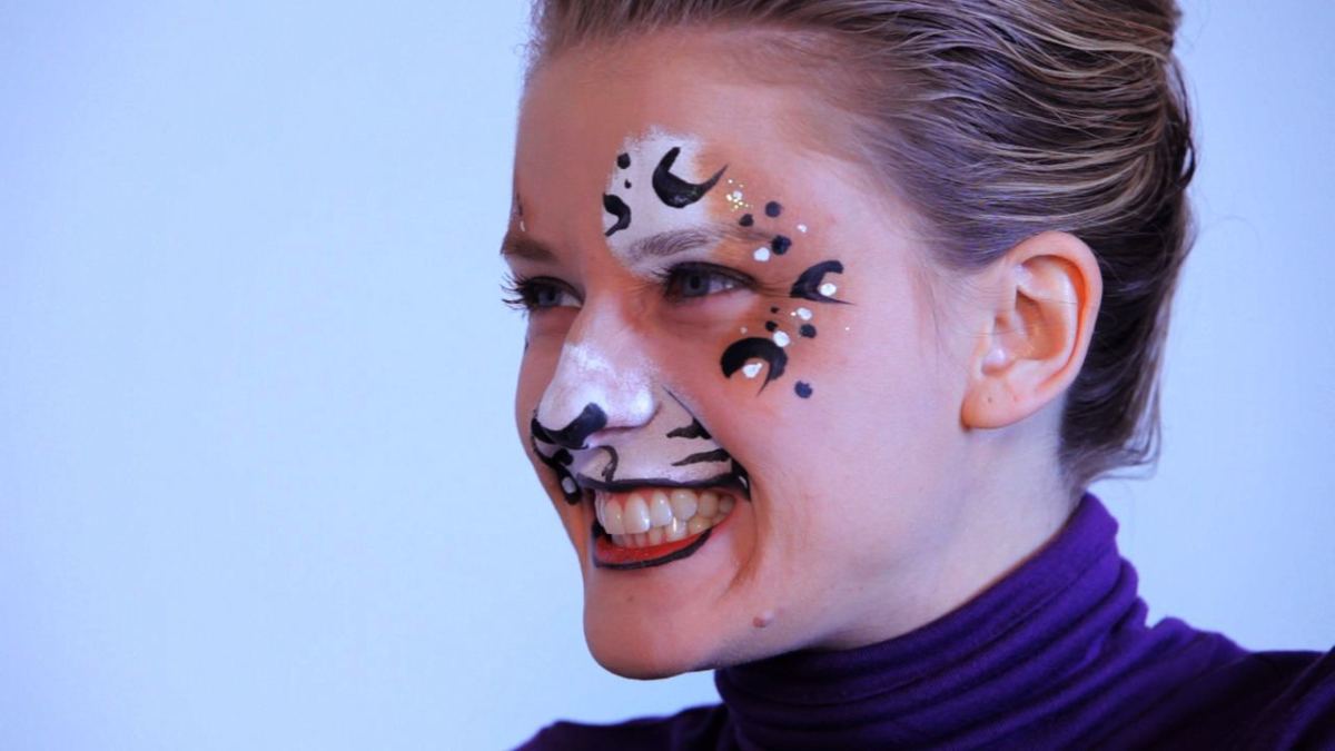 How to Paint a Cheetah or Leopard with Face Paint Howcast