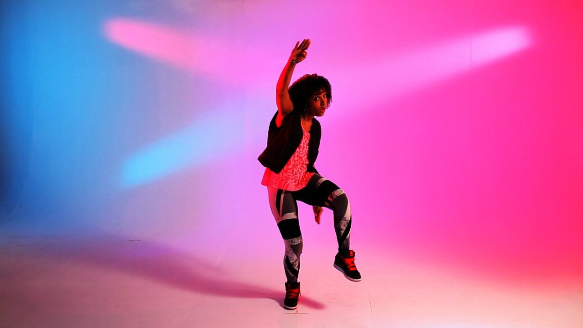 How to Do the Lieutenant Crunch Dance Move for an Ab Workout Howcast