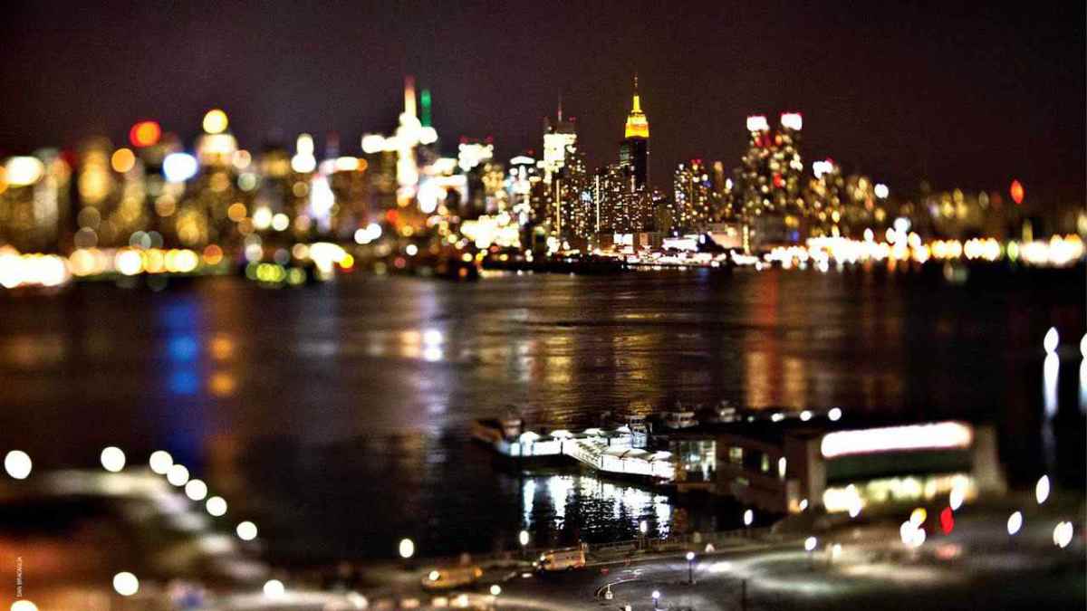 How to Shoot Your Digital Camera at Night without a Flash Howcast