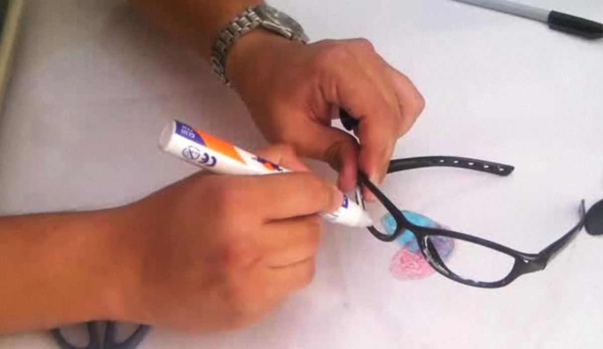 How to Make 3D Glasses Howcast