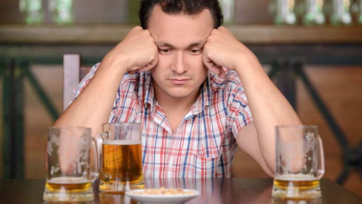 How Many Drinks Must I Have to Reach a .08 BAC? Howcast