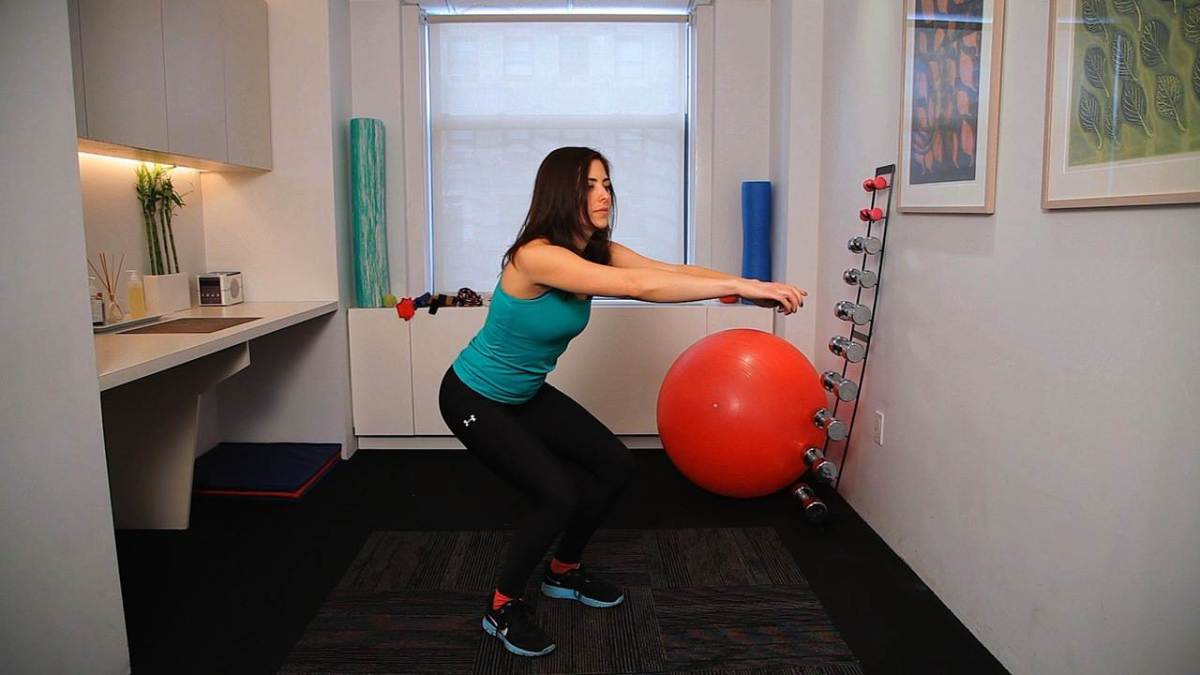 dislocated kneecap exercises howcast 
