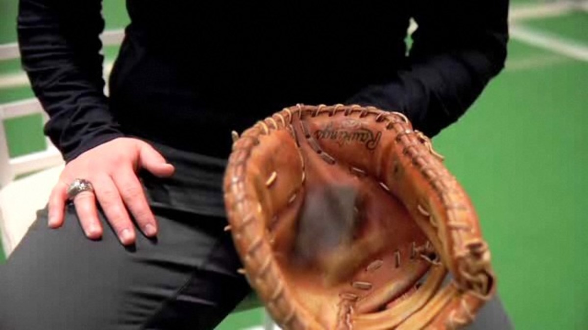 What Should You Look for in a Softball Glove? Howcast