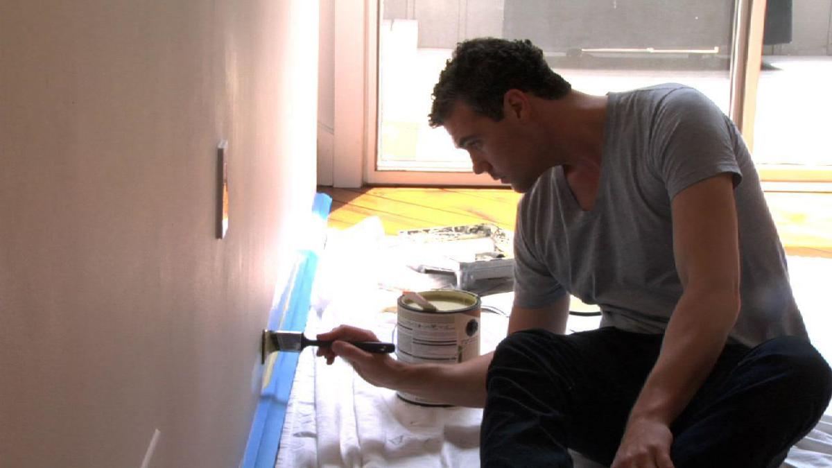 Quick Tips How to Avoid Messy Paint Edges Howcast