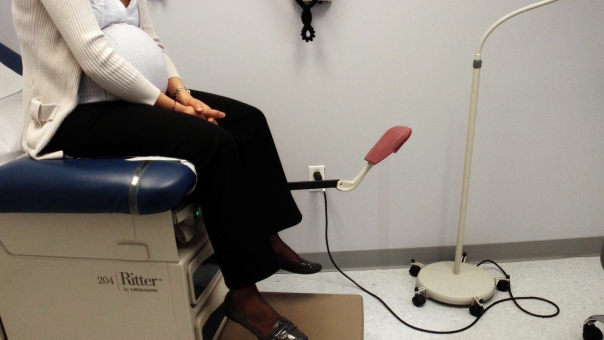 Pros & Cons of Getting an Epidural during Labor Howcast