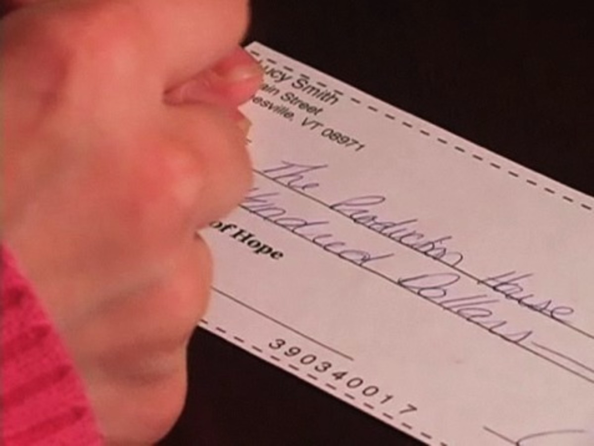 how to write a check howcast the best how to videos writing check