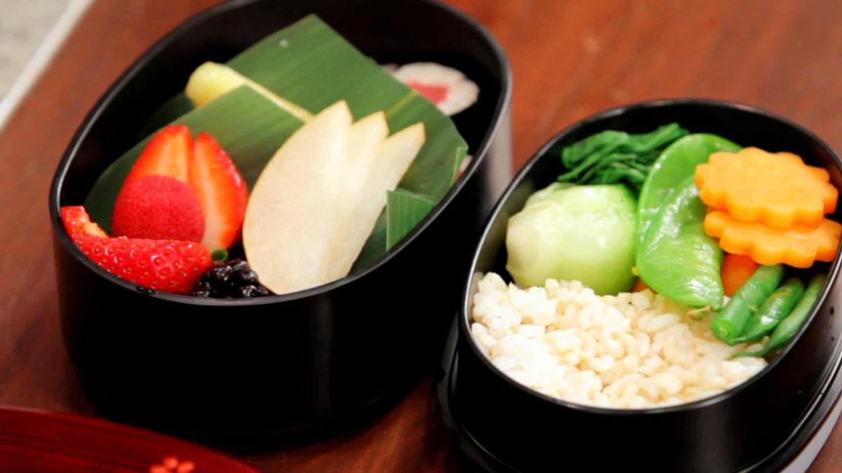 How to Put Together an Easy Bento Box Howcast
