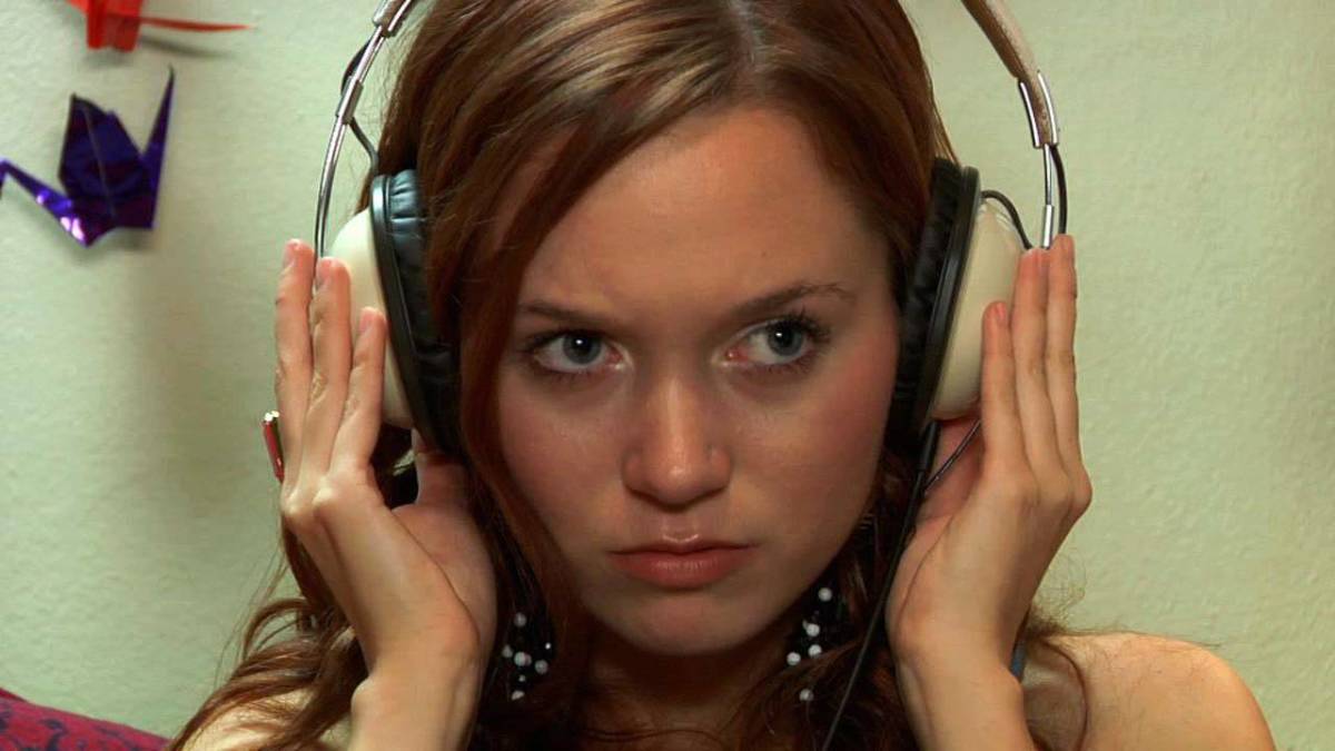 how to make a playlist or mixtape for someone special howcast