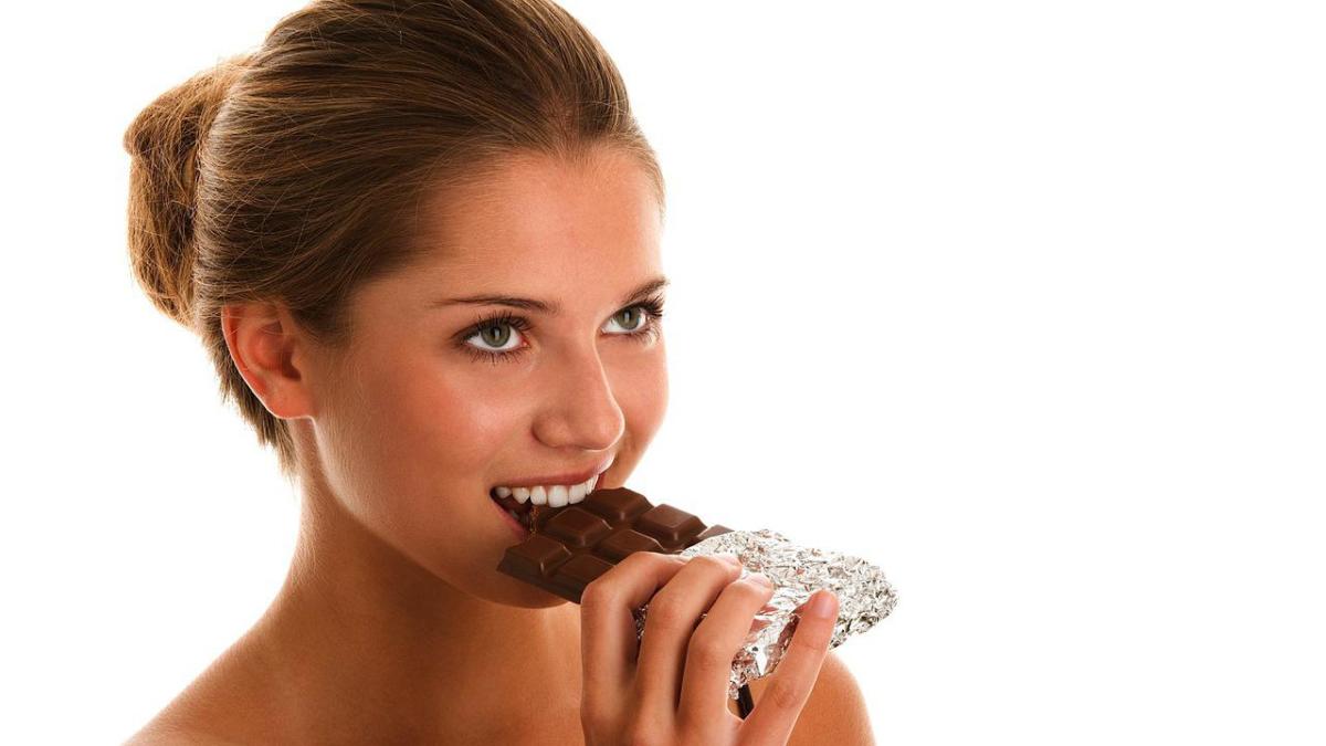 How Does Your Diet Affect Acne Howcast how-does-your-diet-affect-acne-howcast