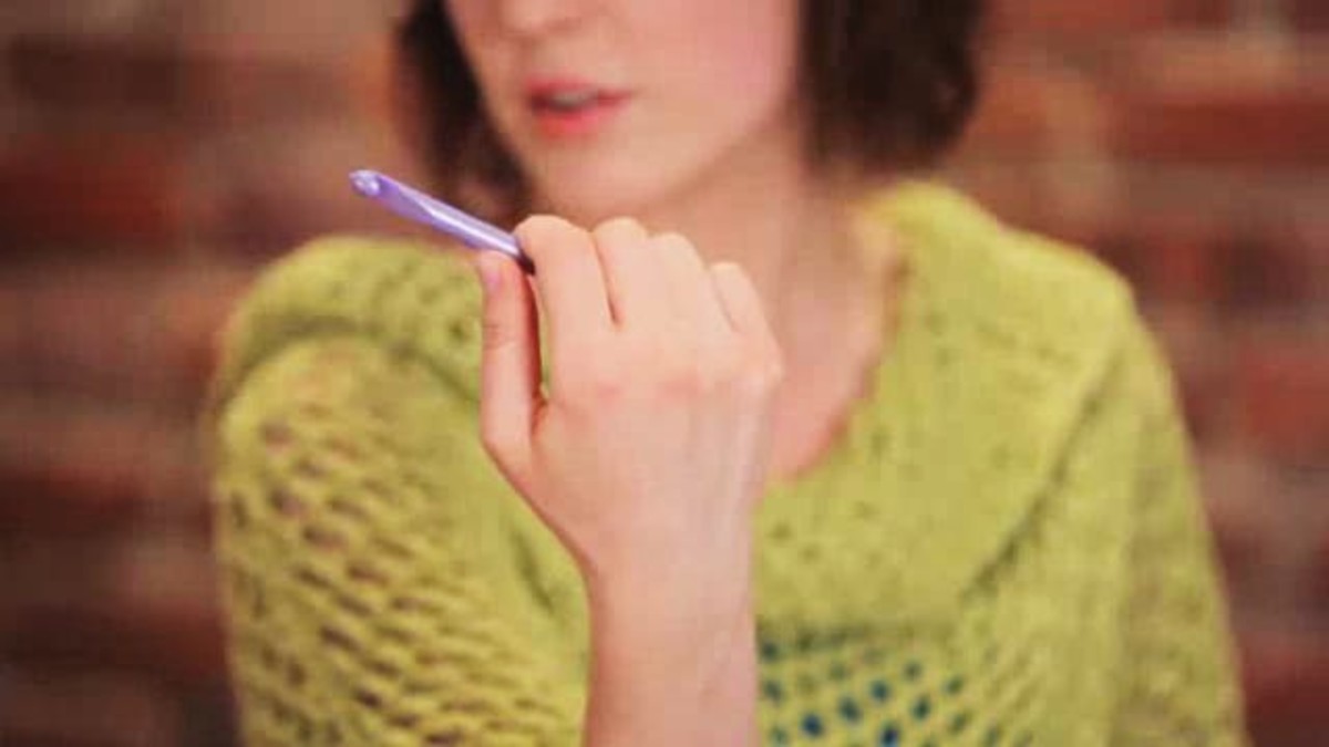 How to Hold a Crochet Hook Howcast