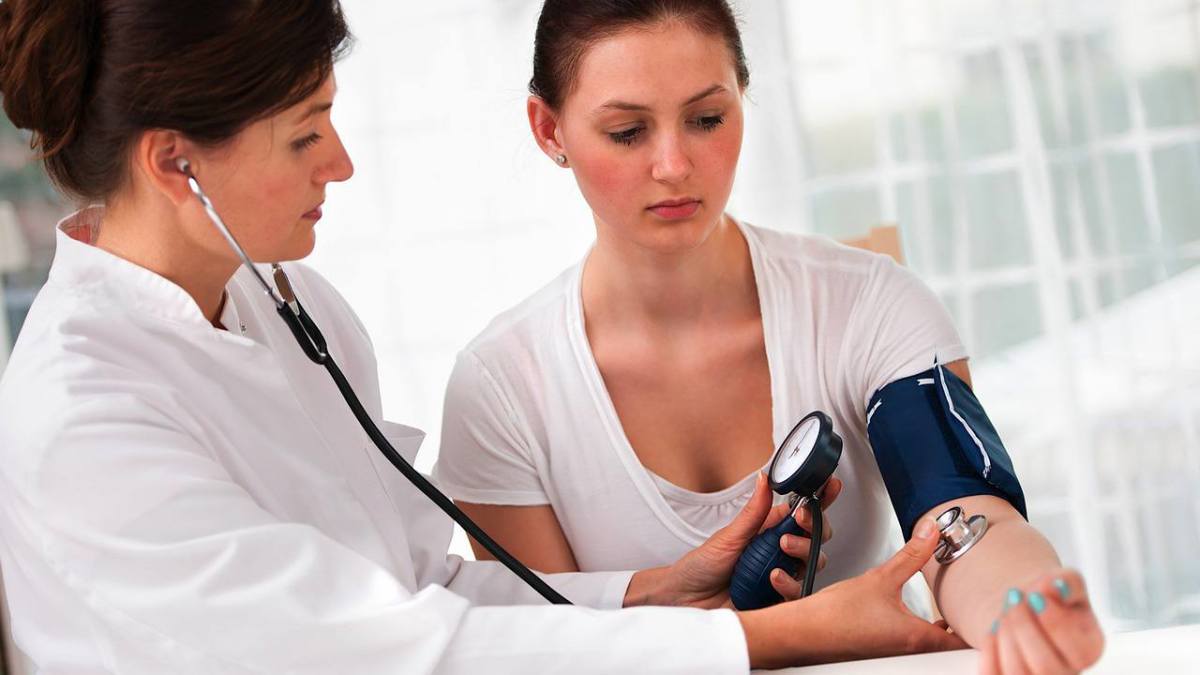 Birth Control Shot Safety Effectiveness Howcast Birth Control Shot Safety Effectiveness Howcast