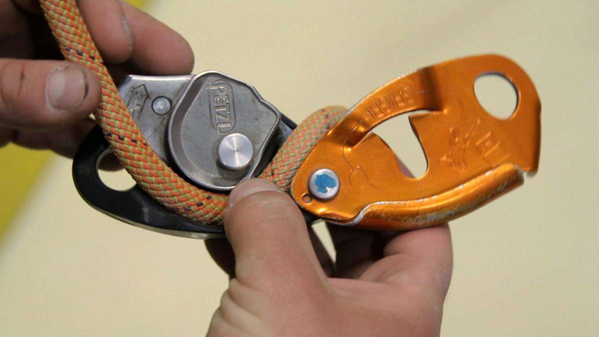 How to Set Up a TopRope Belay for Indoor Climbing Howcast