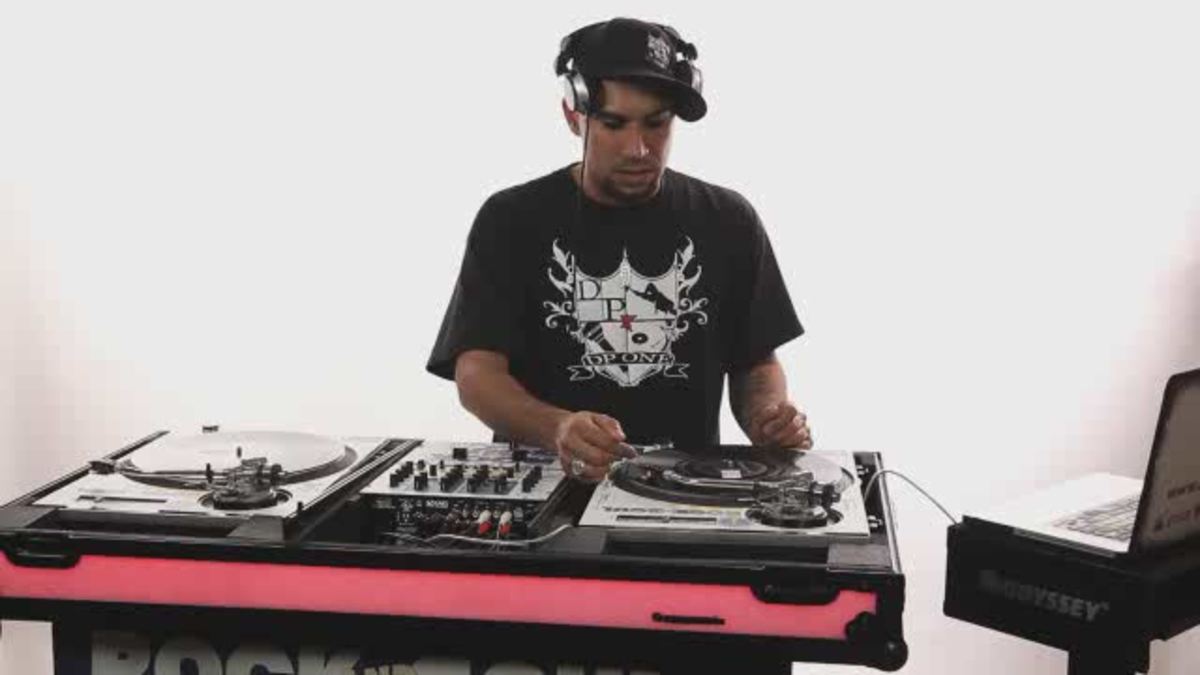How to Signal Flow while DJing Howcast