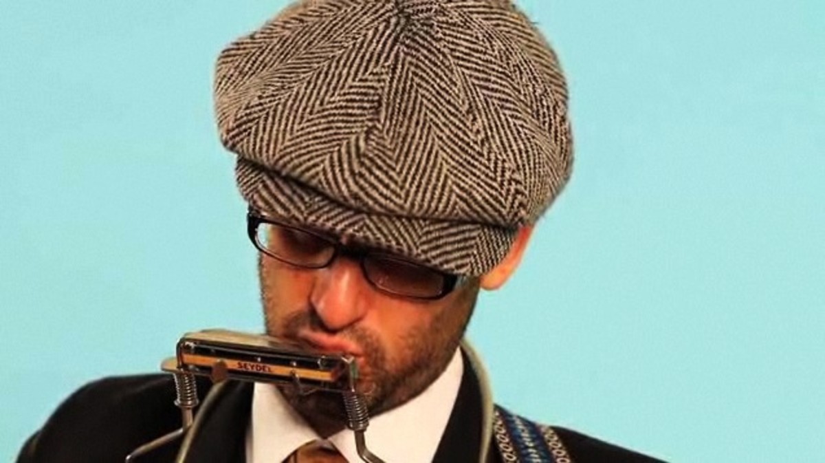 How to Play the Song "Amazing Grace" on Harmonica Howcast