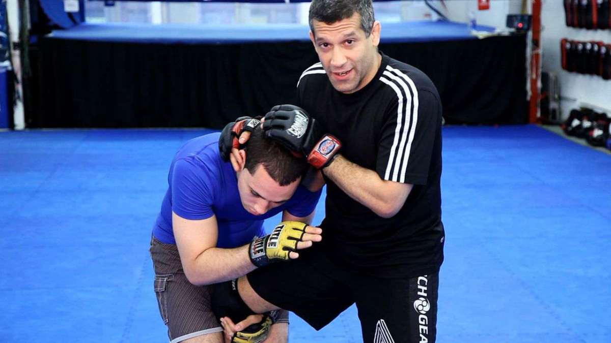 How to Do Flying Knee Variations in MMA Fighting Howcast