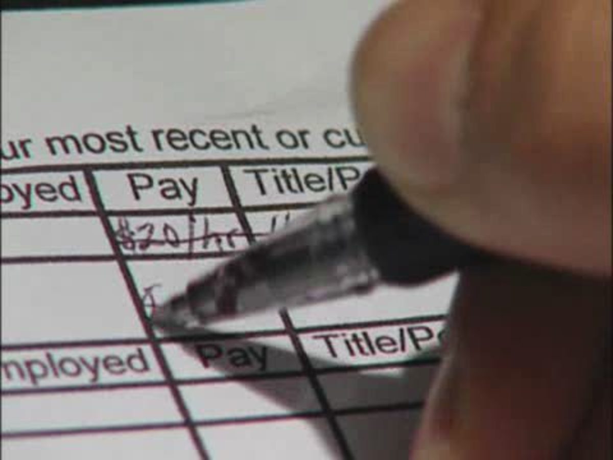 how to fill out a job application howcast the best how to videos how to fill out a application