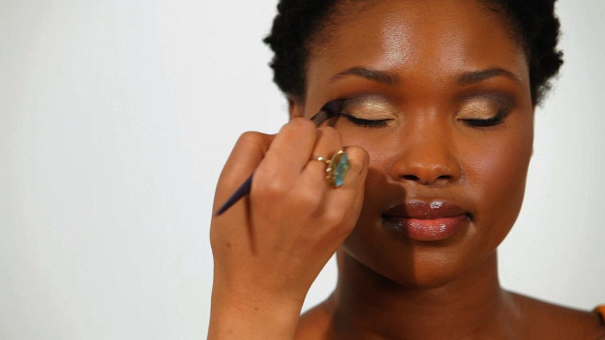 Beginners black women makeup how put for on to leggings Women beginners for black on makeup put how to